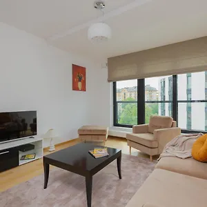 https://dzielna-apartment-warsaw-wola-by-renters.warsawhotelspoland.com
